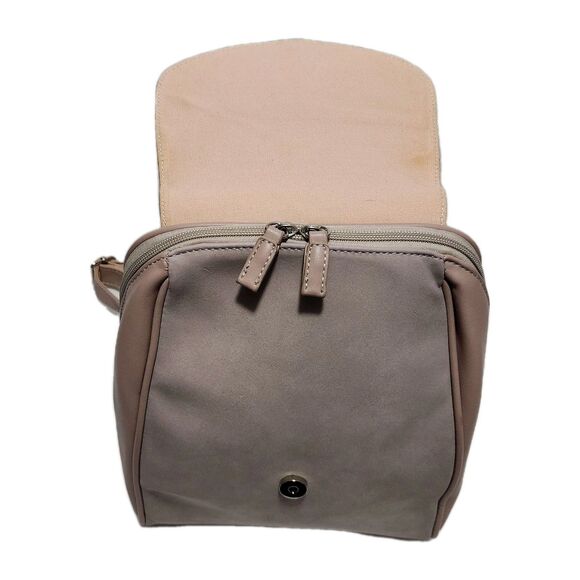 David Jones Paris Backpack Pink Faux Leather Beautiful Excellent Condition - Picture 6 of 12